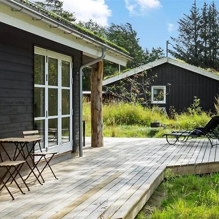 Holiday home Bl1704-blokhus-pirupvejen-66 *